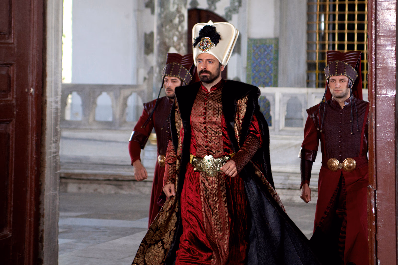 After arriving in Istanbul and ascending to the throne, the "Magnificent Century," the golden age of the Ottoman Empire, begins.