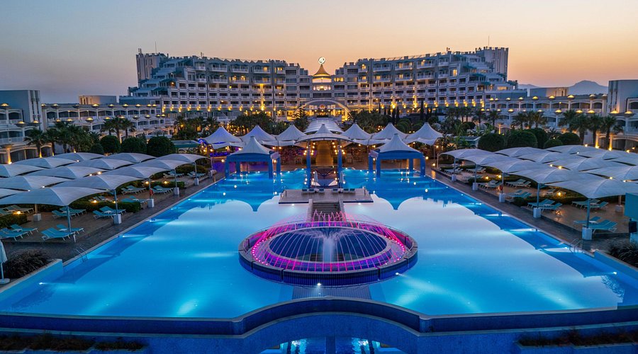 Turkish construction companies are undertaking massive construction projects worldwide.